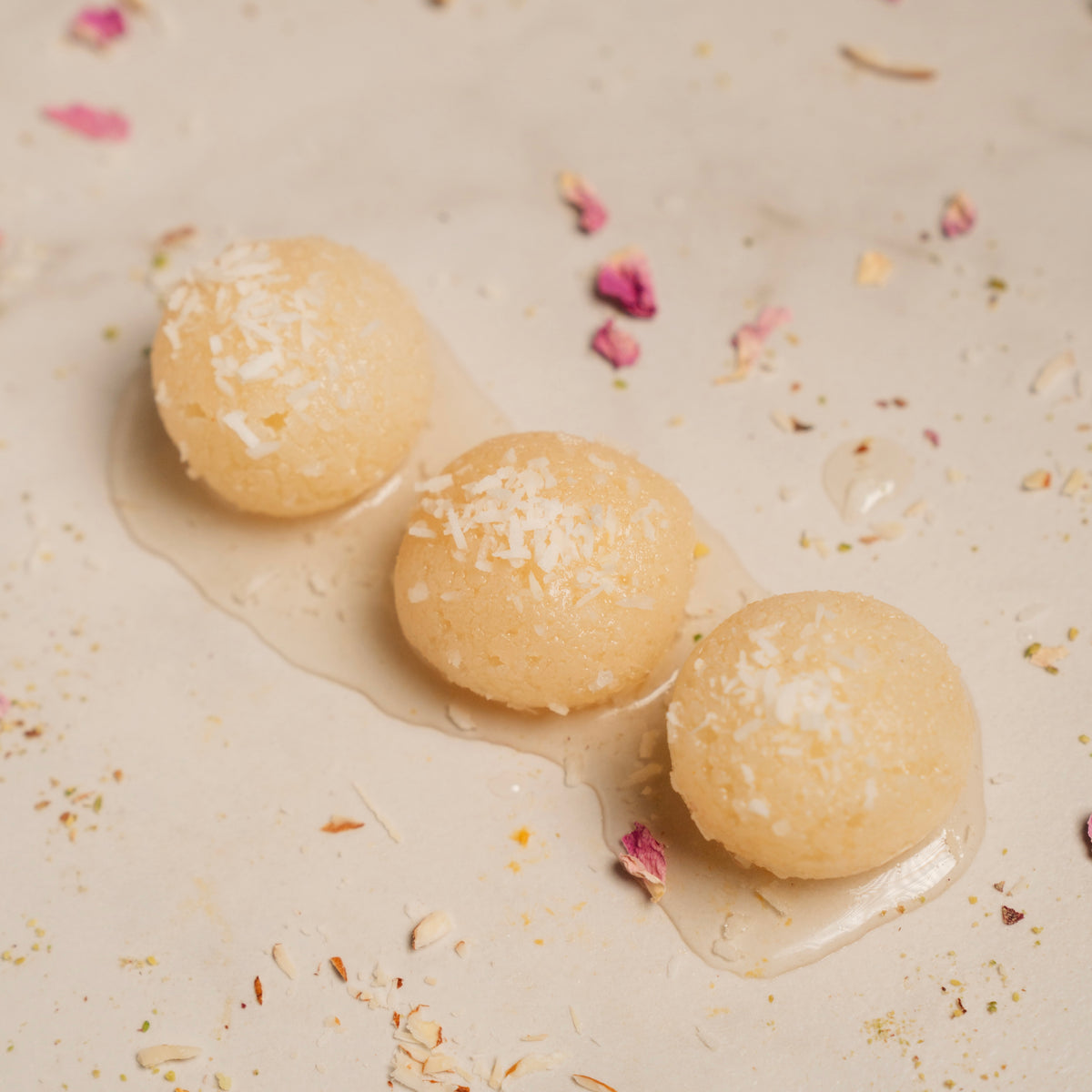 Indische Süßigkeiten - Rasgulla bei Raaz sweets 